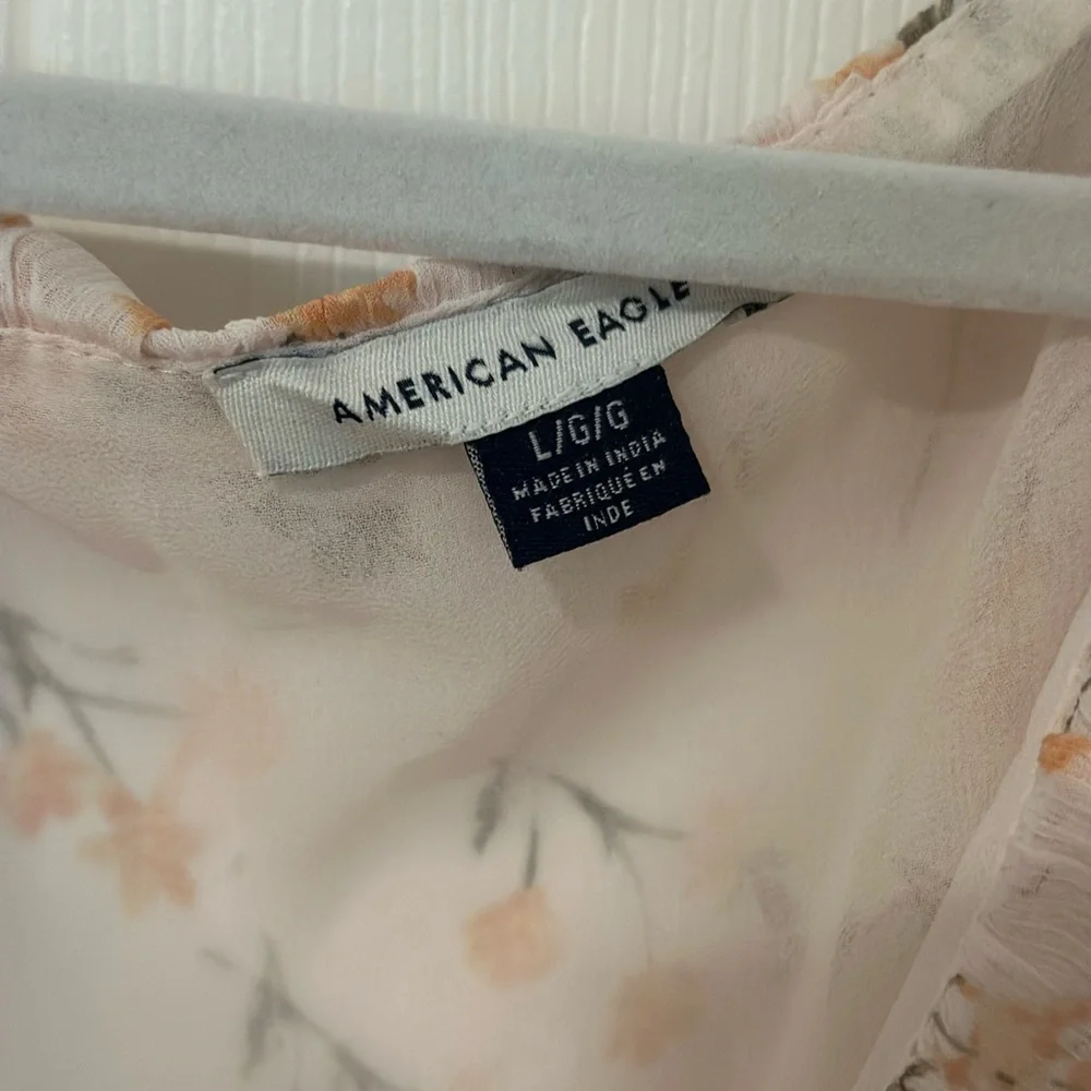 American Eagle Outfitters Cream Floral Ruffled Tie-Front Peplum Top - Picture 3 of 3